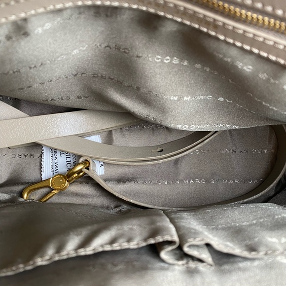 Marc Jacobs Woven Leather Top Handle Messenger Bag in Safety Yellow - Picture 10 of 10